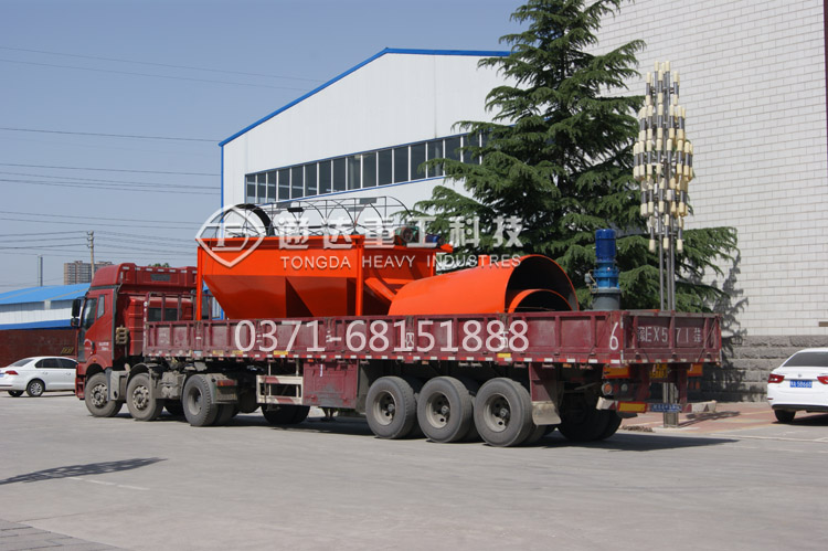 篩分機(jī)發(fā)貨1.jpg